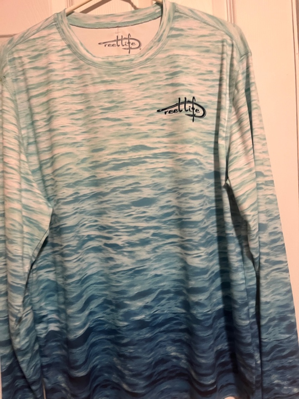 Men’s Reel Life, Sun Defender lightweight, long sleeve, UV T-shirt
Men’s XL